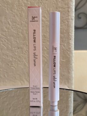 IT Cosmetics Pillow Lips Solid Serum 5-in-1 Tinted Lip Gloss NIB
